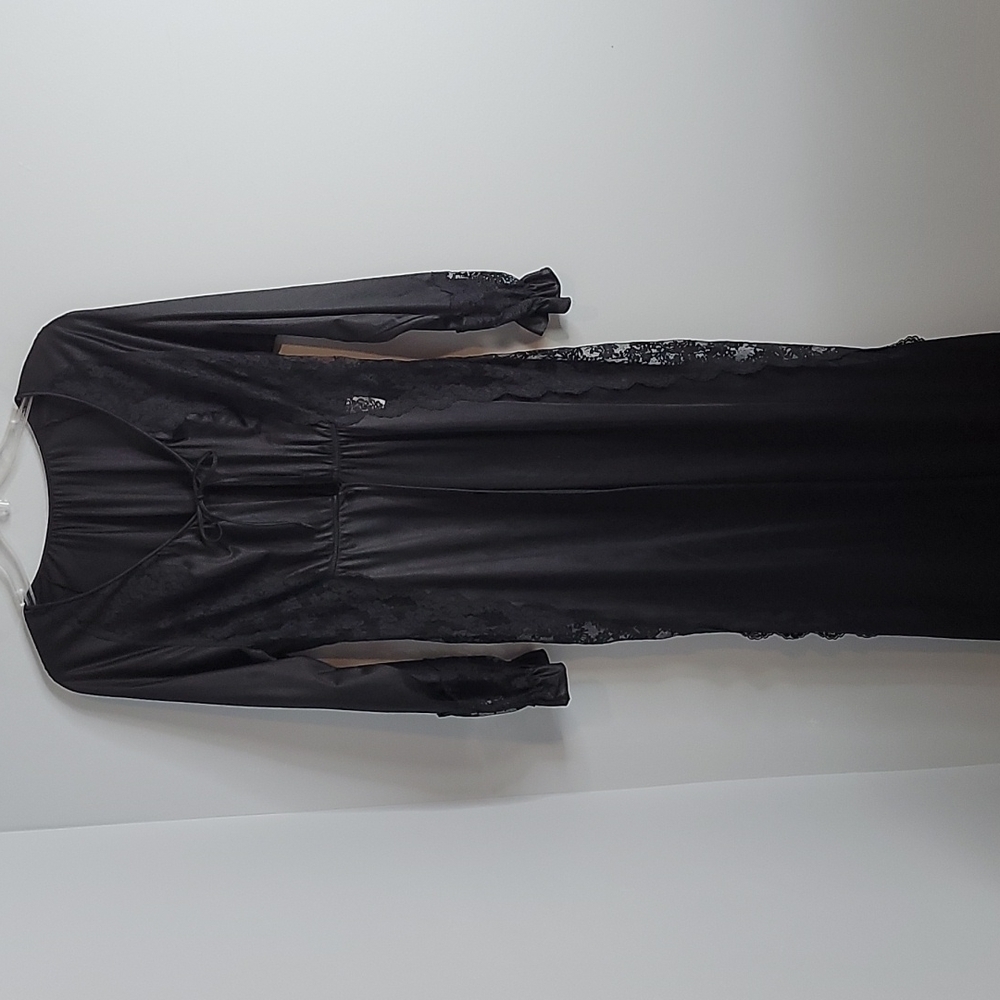 Vintage Gossard Artemis Black Lace Button Front Nightgown / Robe  Size Medium
